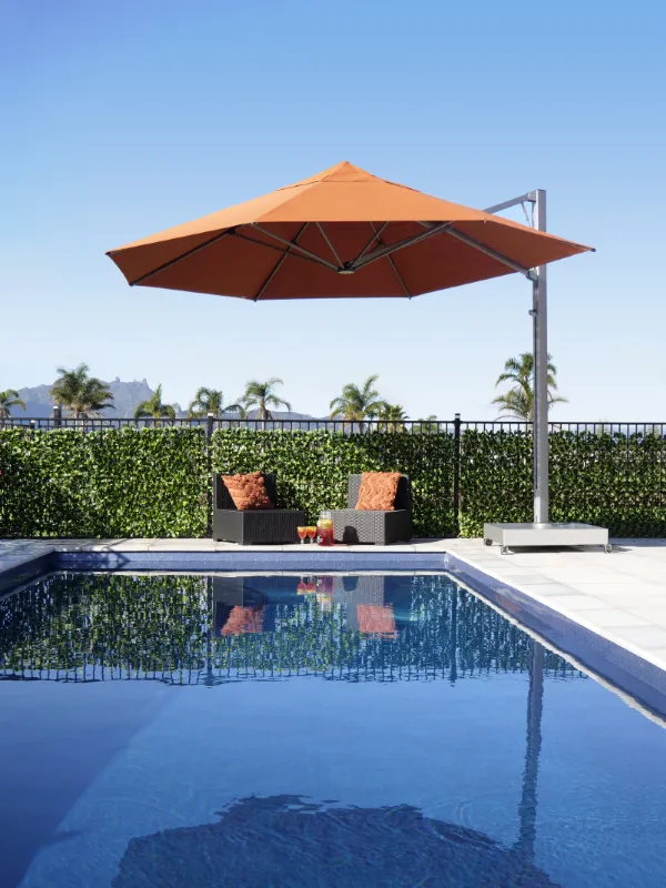 Shadowspec Serenity™ – Rotating Cantilever Umbrella